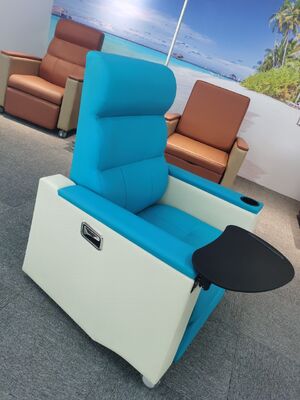 Comfortable Folding Ajustable Hospital Luxurious Patient Transfusion Chair